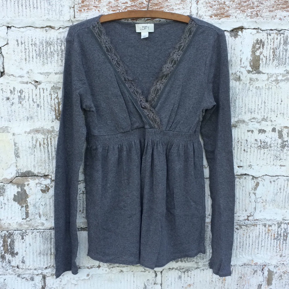 Ann Taylor LOFT | Gray Top